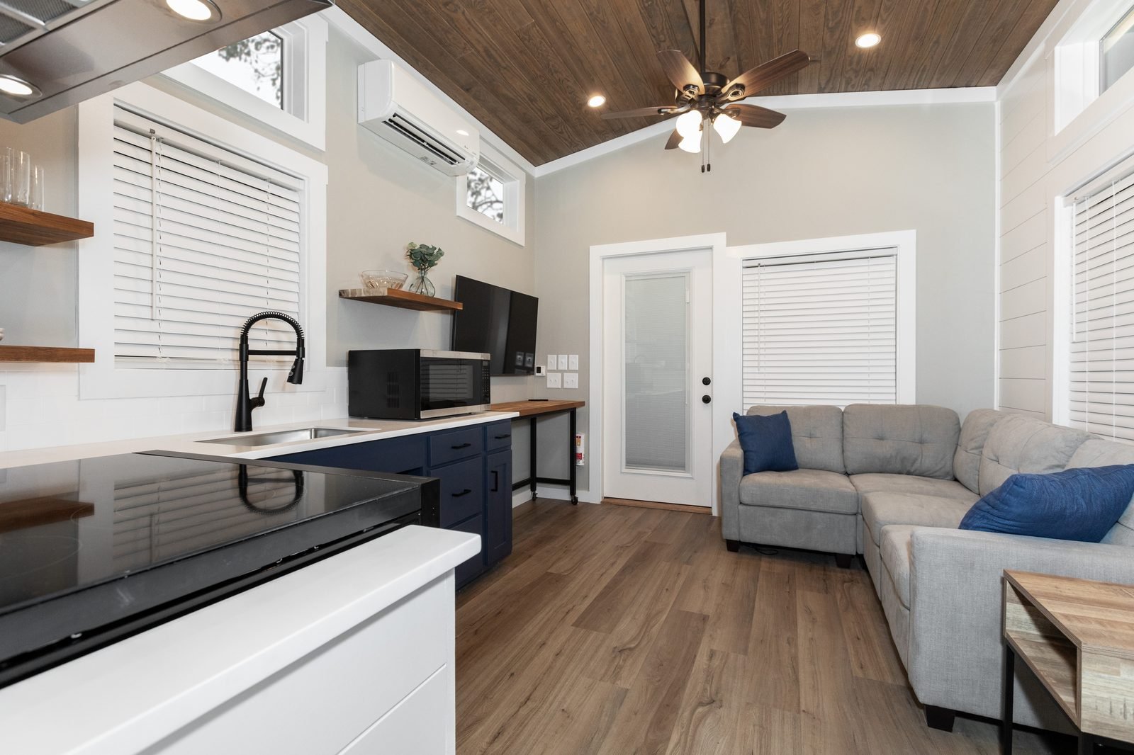 Blue Springs tiny home — photo 2